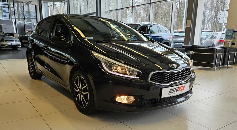 Kia Ceed cena 33900 przebieg: 152815, rok produkcji 2012 z Sompolno małe 497